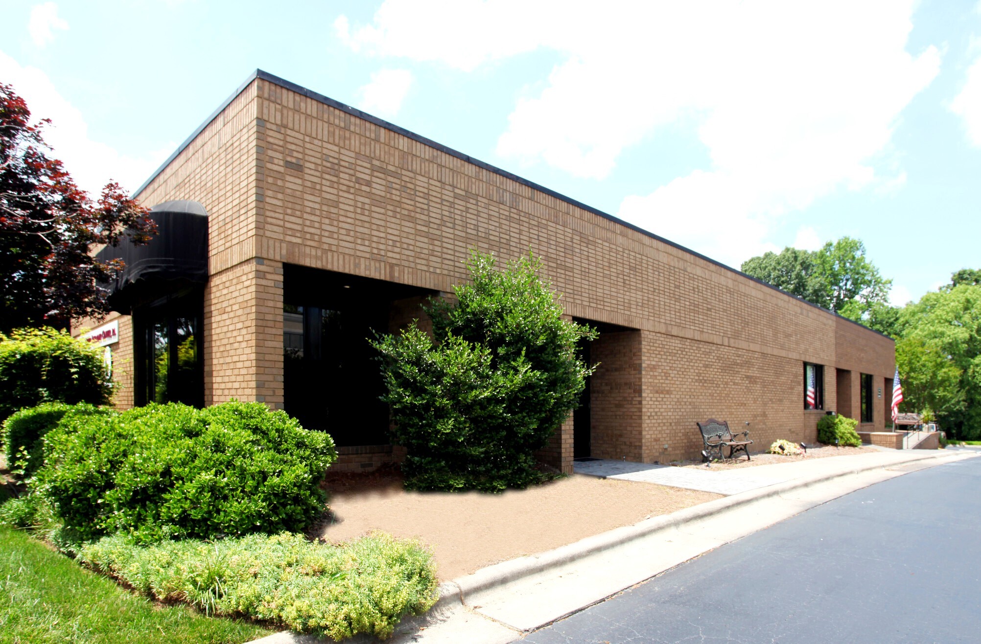 160 Charlois Blvd, Winston-Salem, NC for sale Building Photo- Image 1 of 13