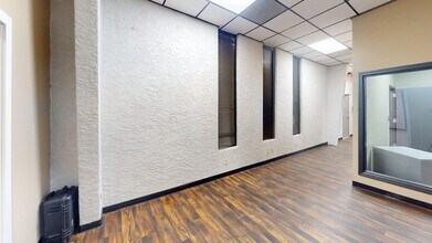 651 W 14th St, Panama City, FL for lease Interior Photo- Image 2 of 11