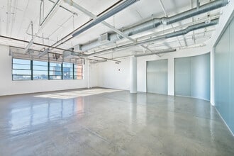 910 S Los Angeles St, Los Angeles, CA for lease Interior Photo- Image 1 of 1