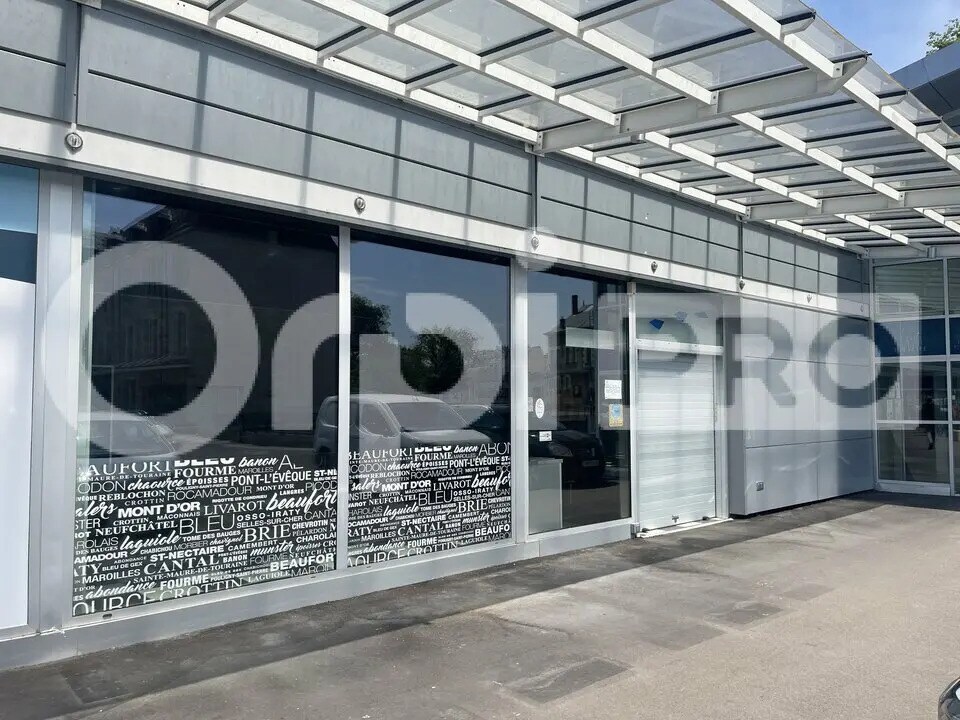 Retail in Nevers for lease Building Photo- Image 1 of 7