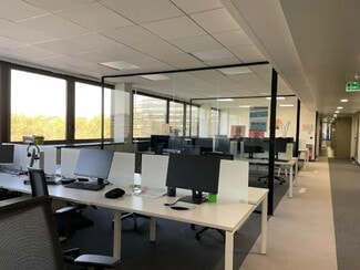 More details for 58 Boulevard Gouvion-Saint-Cyr, Paris - Office for Lease