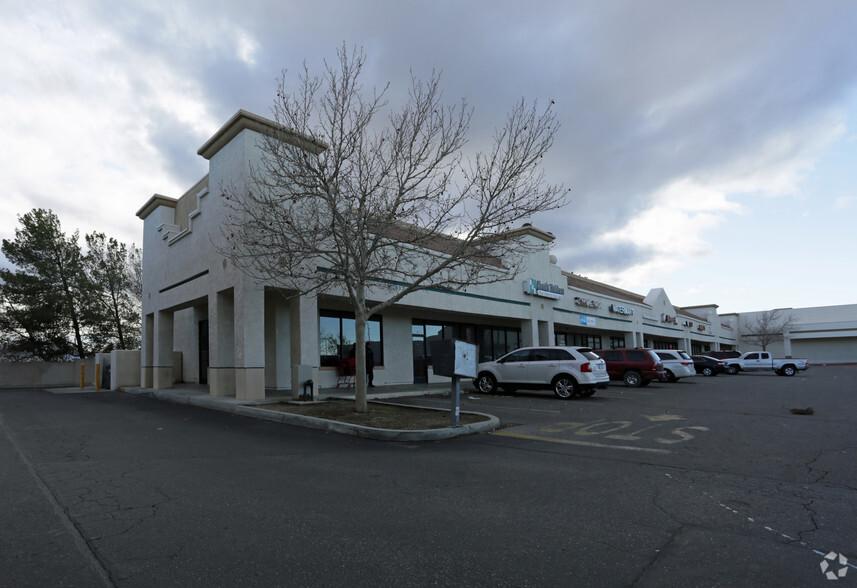 20783 Bear Valley Rd, Apple Valley, CA for lease - Building Photo - Image 2 of 6