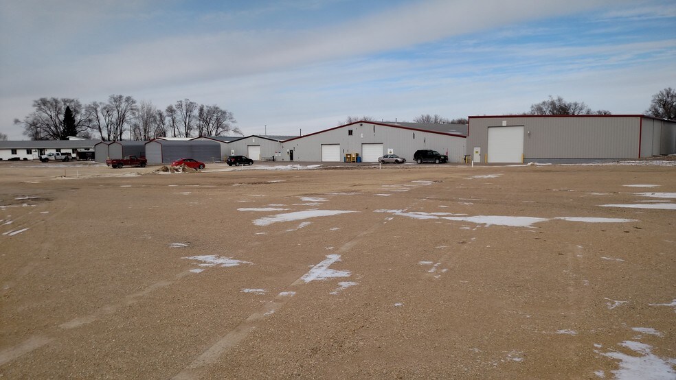 1924 S Washington Blvd, Camanche, IA for sale - Primary Photo - Image 1 of 1