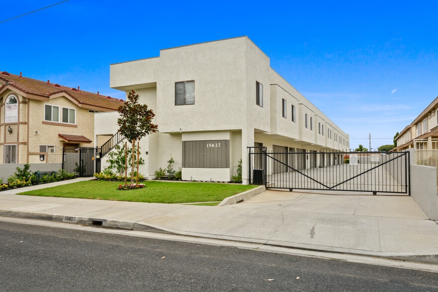 15627 Belshire Ave, Norwalk, CA for sale - Building Photo - Image 2 of 11
