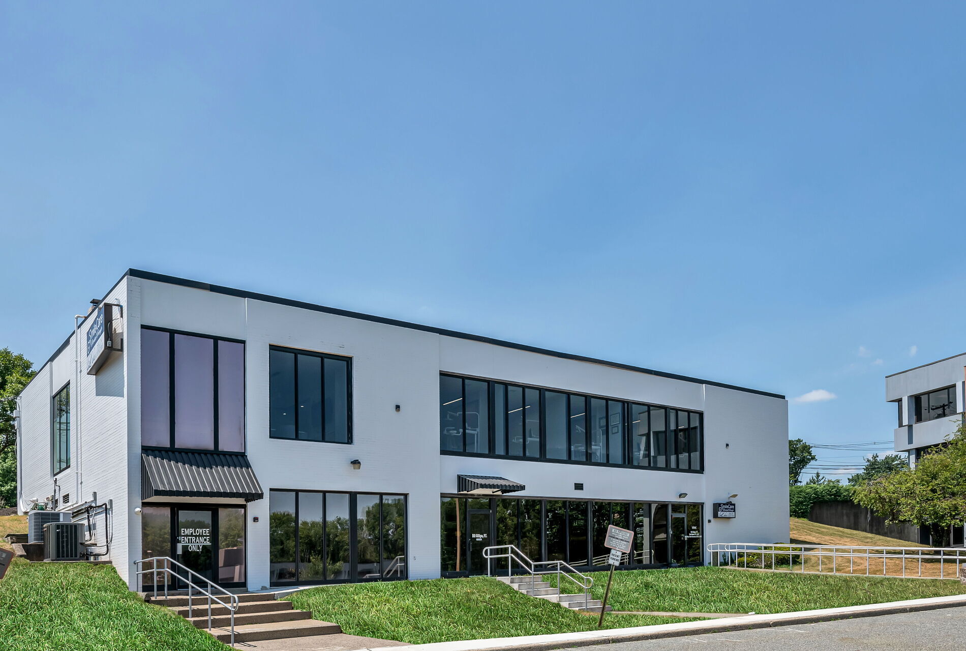 2 Forest Ave, Paramus, NJ for sale Building Photo- Image 1 of 1