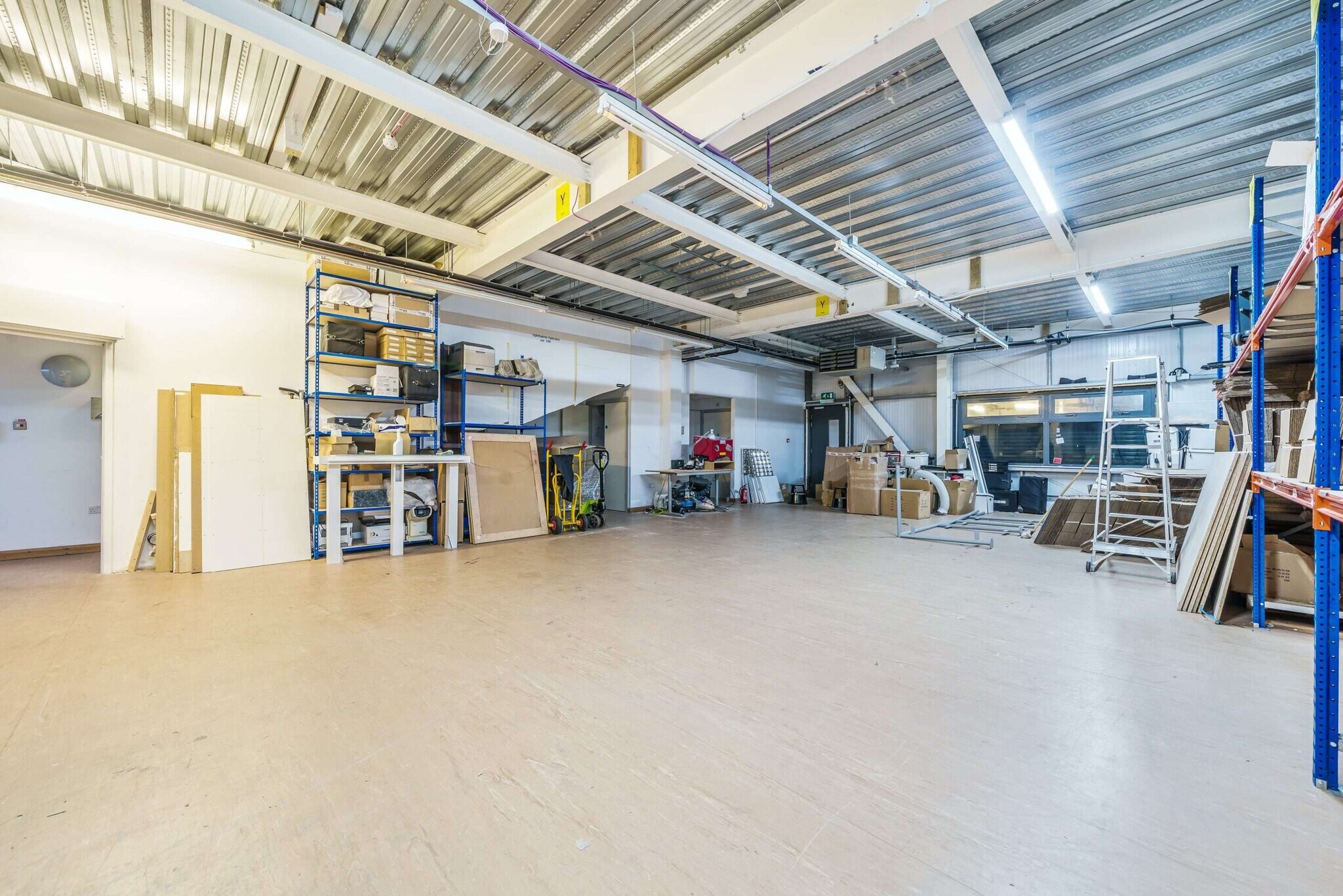 400 North Circular Rd, London for sale Interior Photo- Image 1 of 1