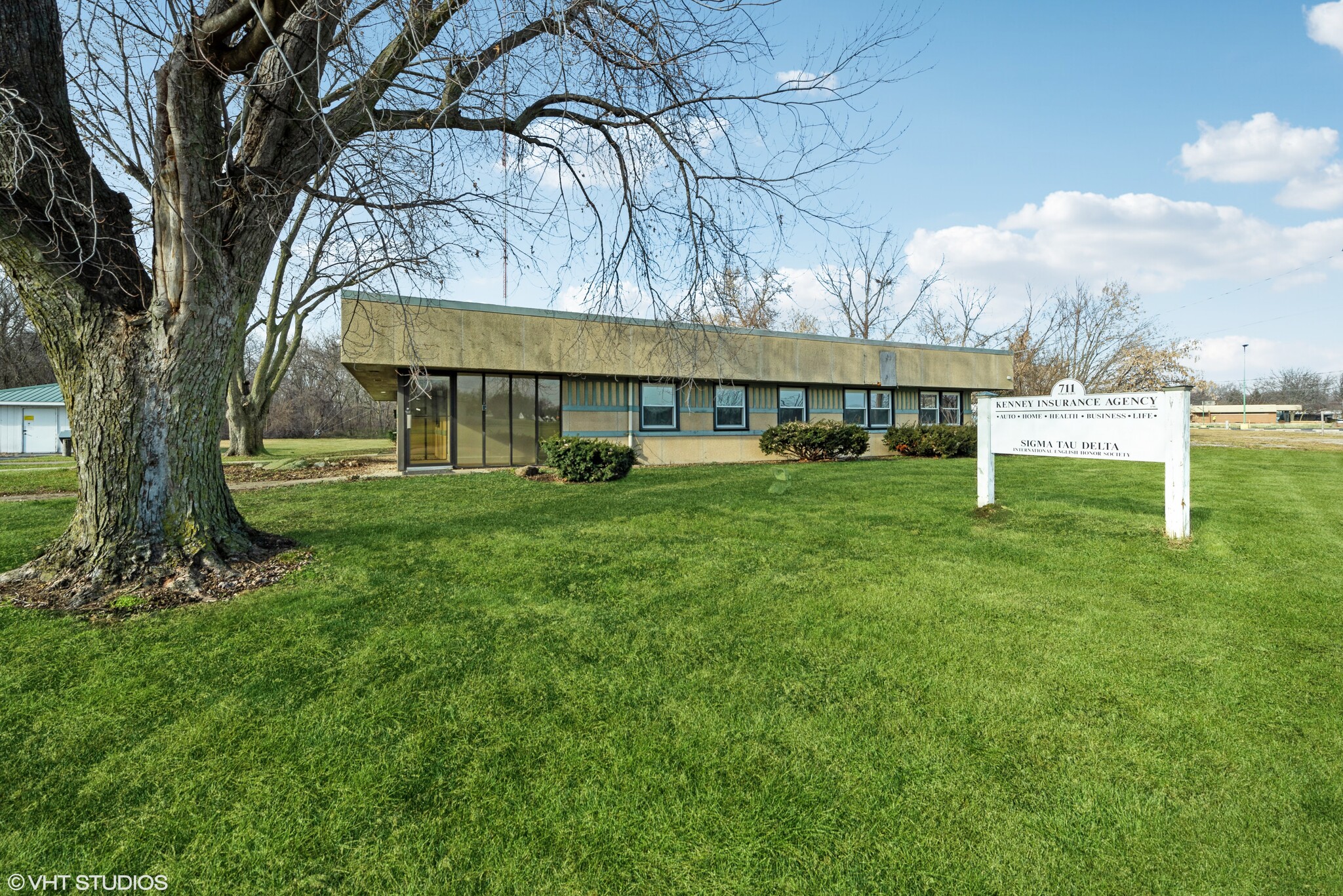 711 N 1st St, Dekalb, IL for lease Primary Photo- Image 1 of 43