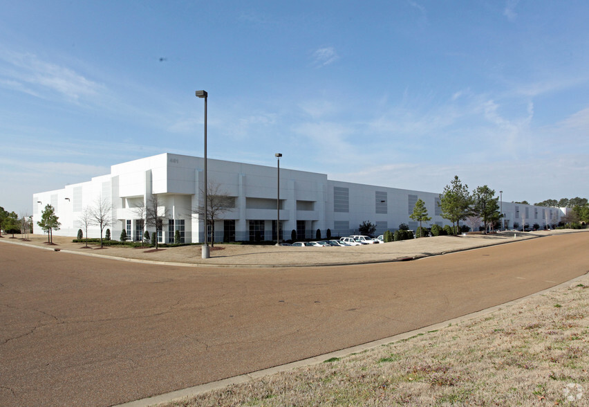 481 Airport Industrial Dr, Southaven, MS for lease - Primary Photo - Image 1 of 6