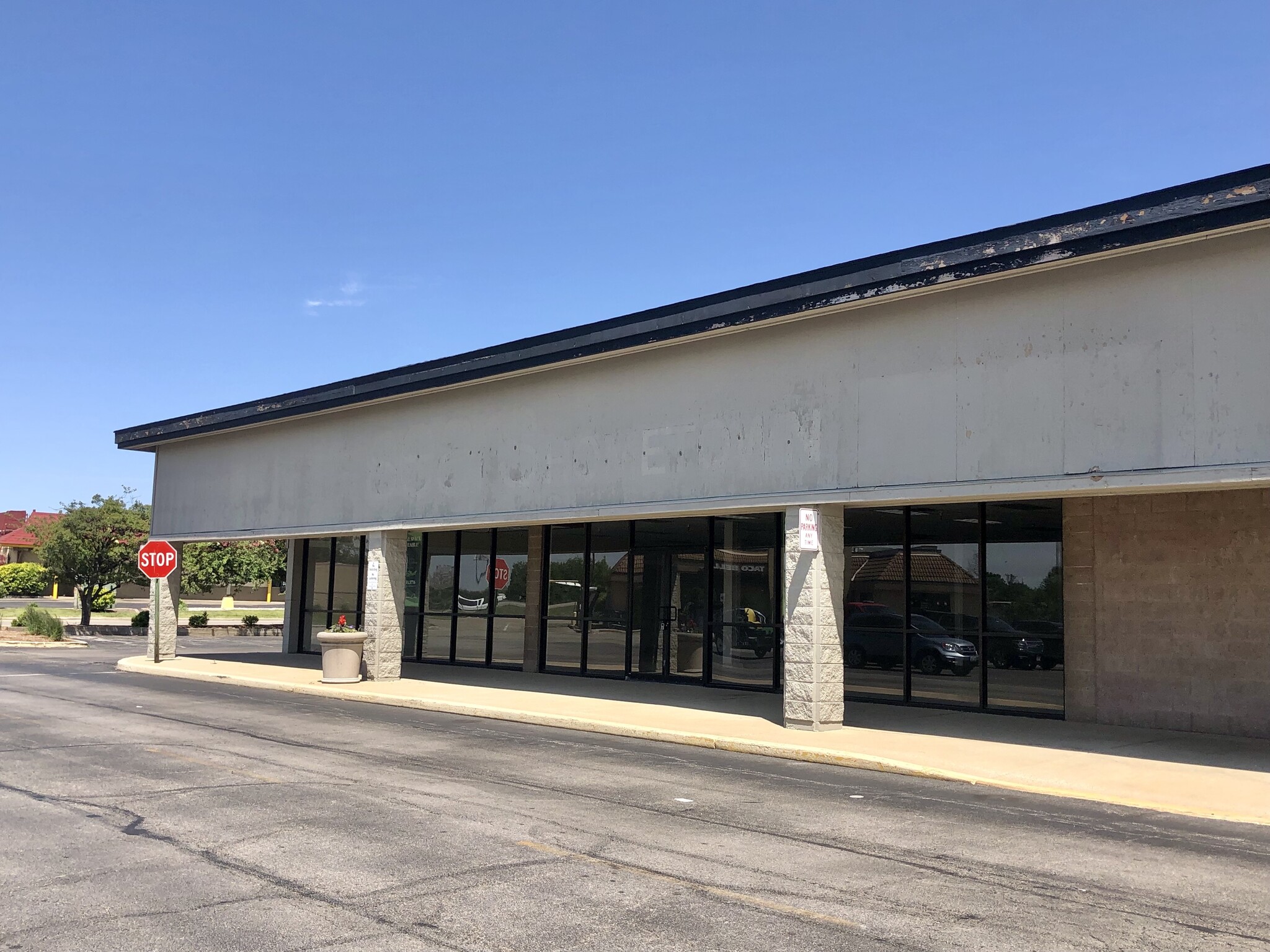 11-65 E Marketview Dr, Champaign, IL for lease Building Photo- Image 1 of 2