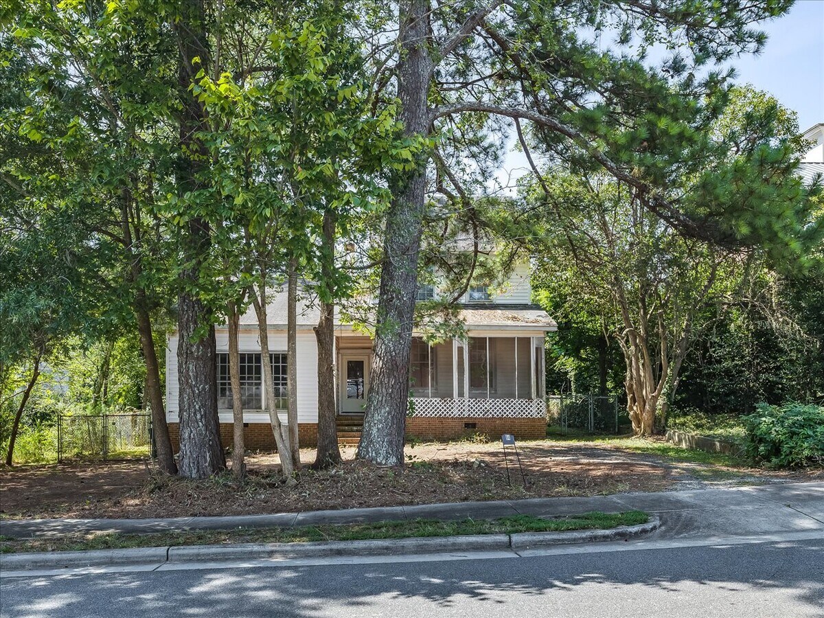 East Chatham Street, Pittsboro, NC 27312 Office for Sale