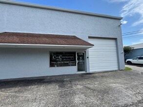 1270-1272 SW 34th St, Palm City, FL for lease Building Photo- Image 2 of 11