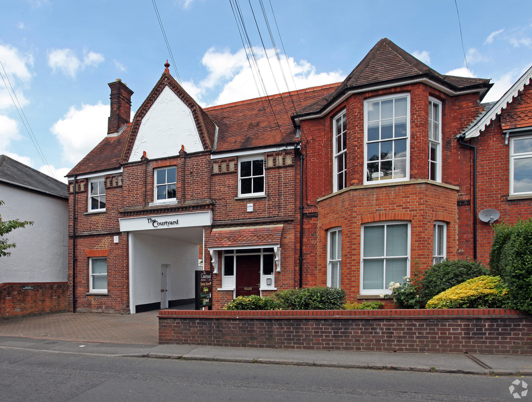 60-61 Station Rd, Marlow for lease Primary Photo- Image 1 of 4