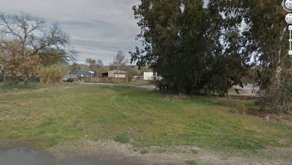 130 N 2nd St, Shandon, CA for sale - Primary Photo - Image 1 of 1