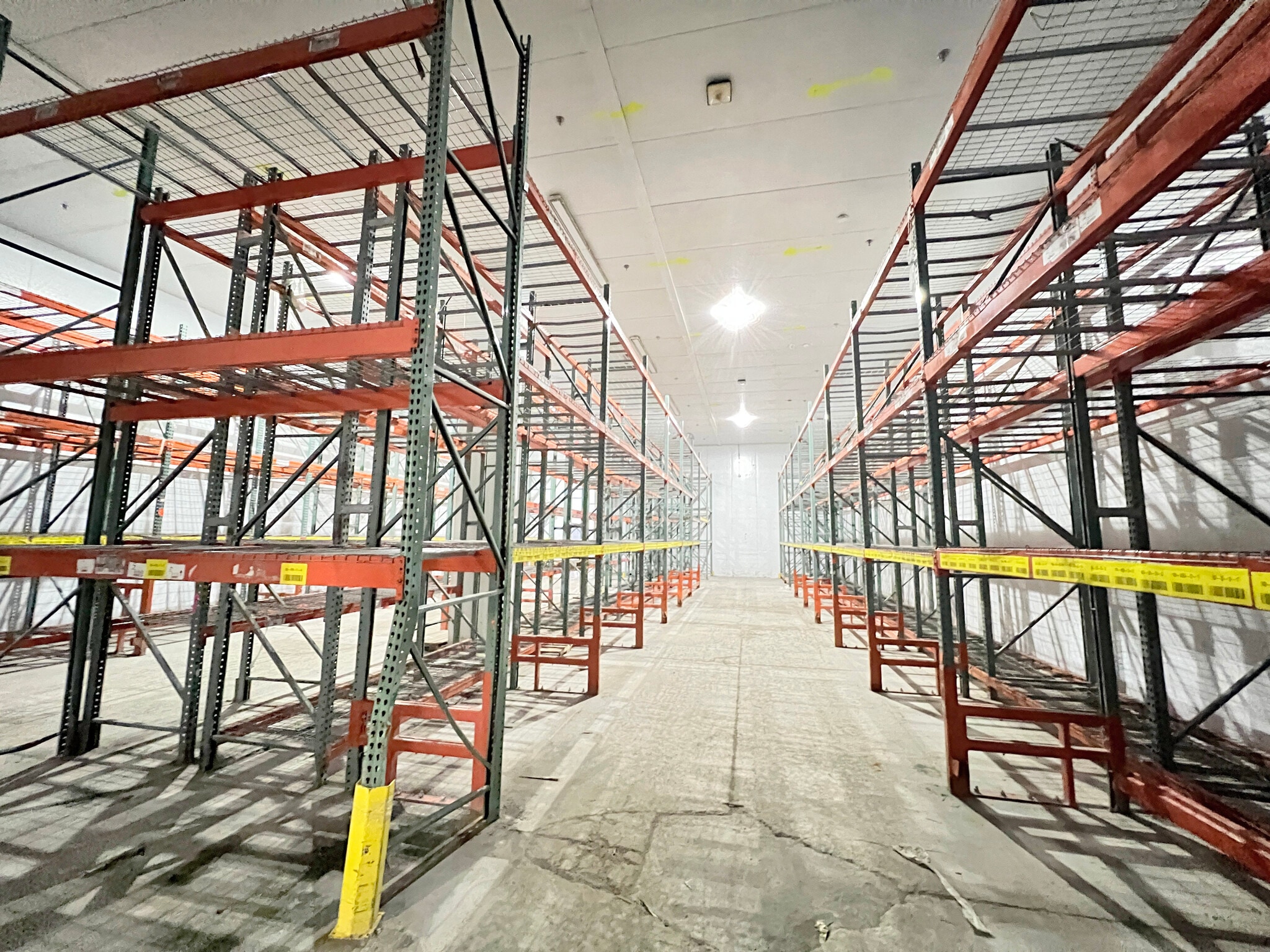 2201 Nw 30th Pl, Pompano Beach, FL for lease Interior Photo- Image 1 of 1