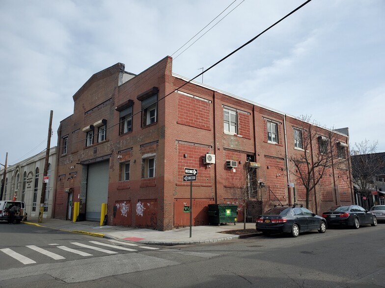 163 Imlay St, Brooklyn, NY for lease - Building Photo - Image 1 of 29