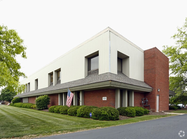15751579 Henthorne Dr, Maumee, OH 43537 Office for Sale