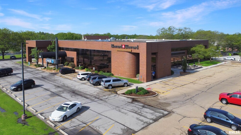 7707 N Knoxville Ave, Peoria, IL for lease - Building Photo - Image 1 of 3