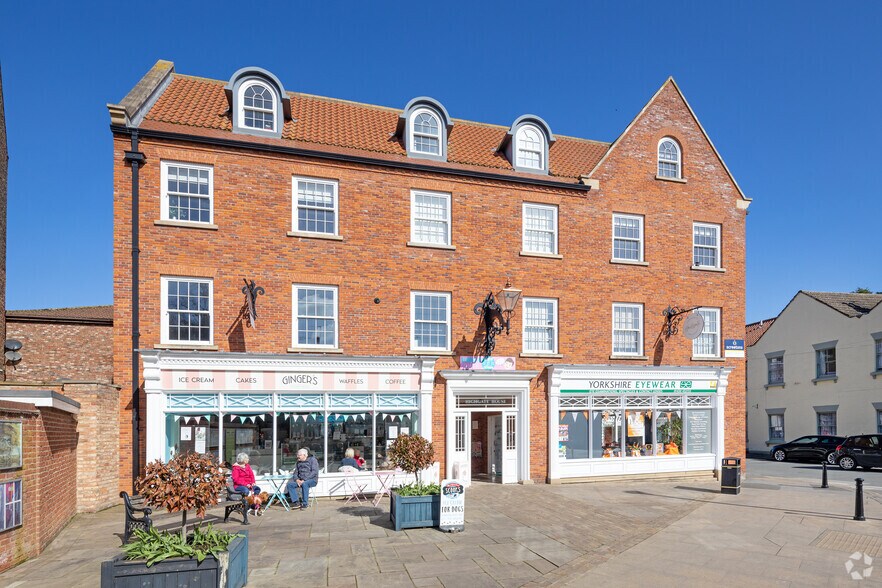 80 Hailgate, Goole for sale - Primary Photo - Image 1 of 1