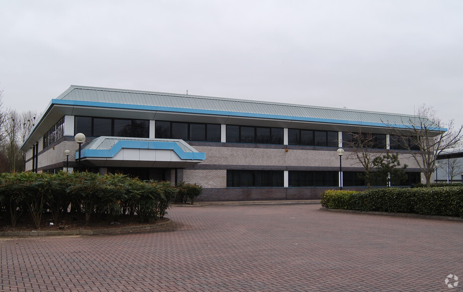 4 Pagoda Park, Swindon for lease - Primary Photo - Image 1 of 8