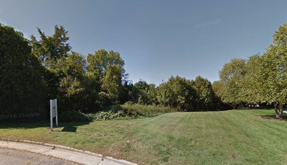 5504 Adams Farm Ln, Greensboro, NC 27407