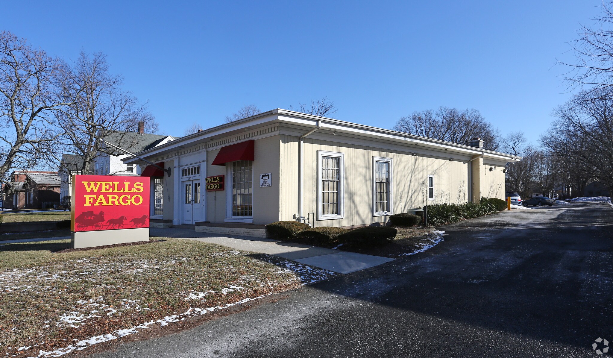 2427 Whitney Ave, Hamden, CT for sale Primary Photo- Image 1 of 1