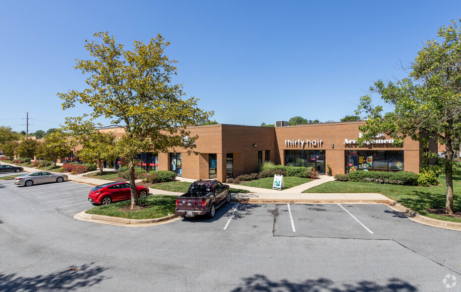 6925 Oakland Mills Rd, Columbia, MD for sale - Building Photo - Image 1 of 1