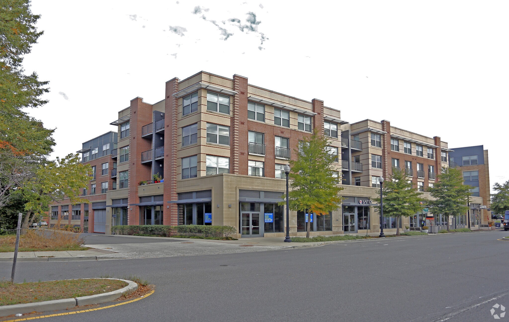 2209 N Pershing Dr, Arlington, VA for sale Primary Photo- Image 1 of 1