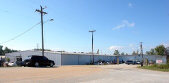 124-130 Woodruff Industrial Ln, Greenville SC - Warehouse