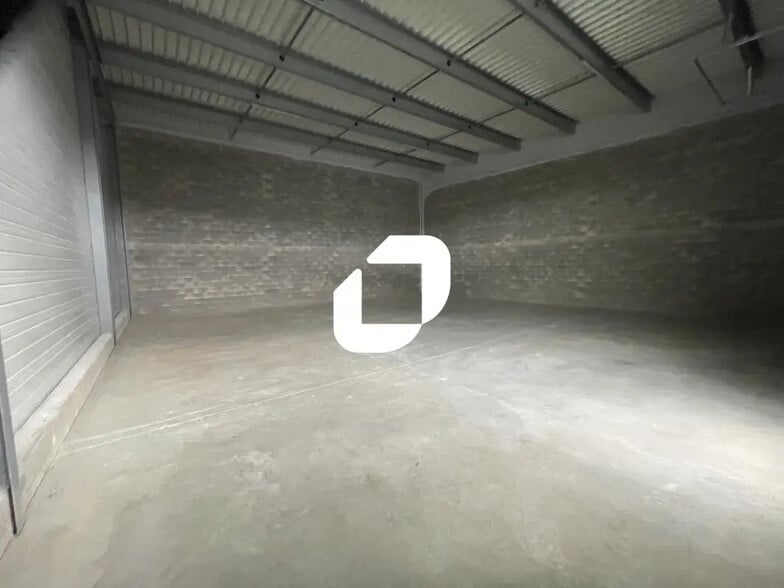 Flex in Cernay-lès-Reims for lease - Building Photo - Image 2 of 6