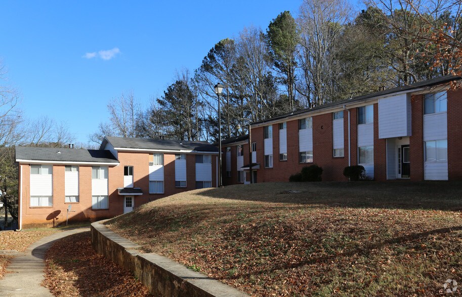 1200 Utoy Springs Rd, Atlanta, GA for sale - Building Photo - Image 1 of 4
