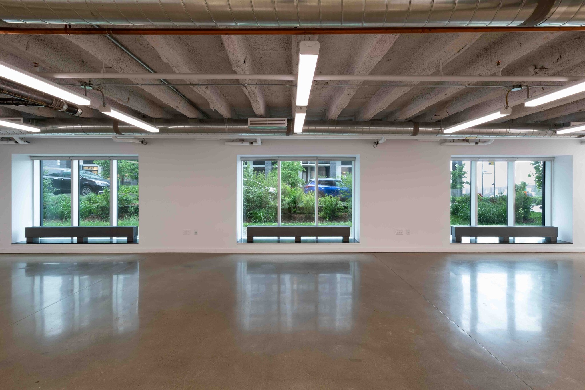 1180 Rue Des Soeurs-Du-Bon-Pasteur, Québec, QC for lease Interior Photo- Image 1 of 8