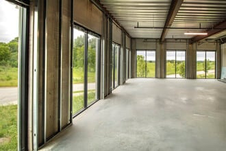 1401 Discovery Pky, Milwaukee, WI for lease Interior Photo- Image 1 of 2