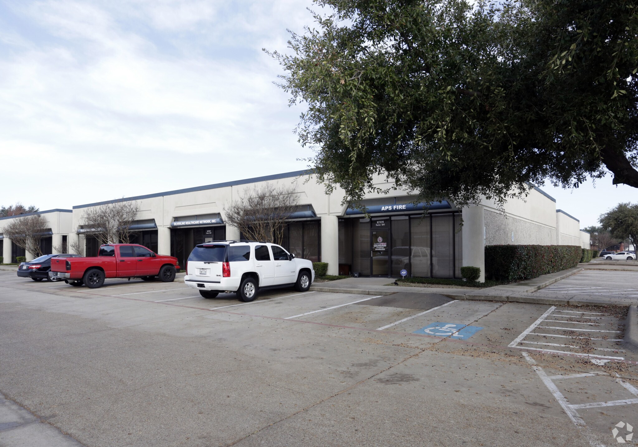 10709 Plano Rd, Dallas, TX 75238 Flex for Lease