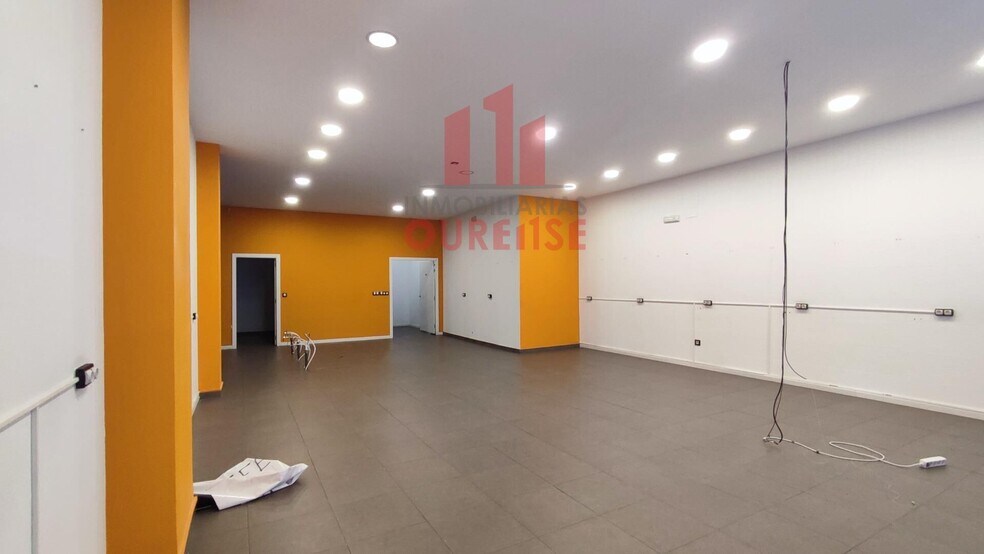 Retail in Ourense, Orense for lease - Building Photo - Image 3 of 29