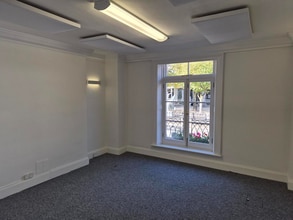 The Pantiles, Tunbridge Wells for lease Interior Photo- Image 2 of 3
