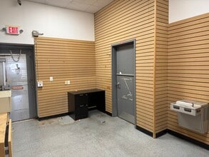 1701 W Dorothy Ln, Dayton, OH for lease Building Photo- Image 2 of 6