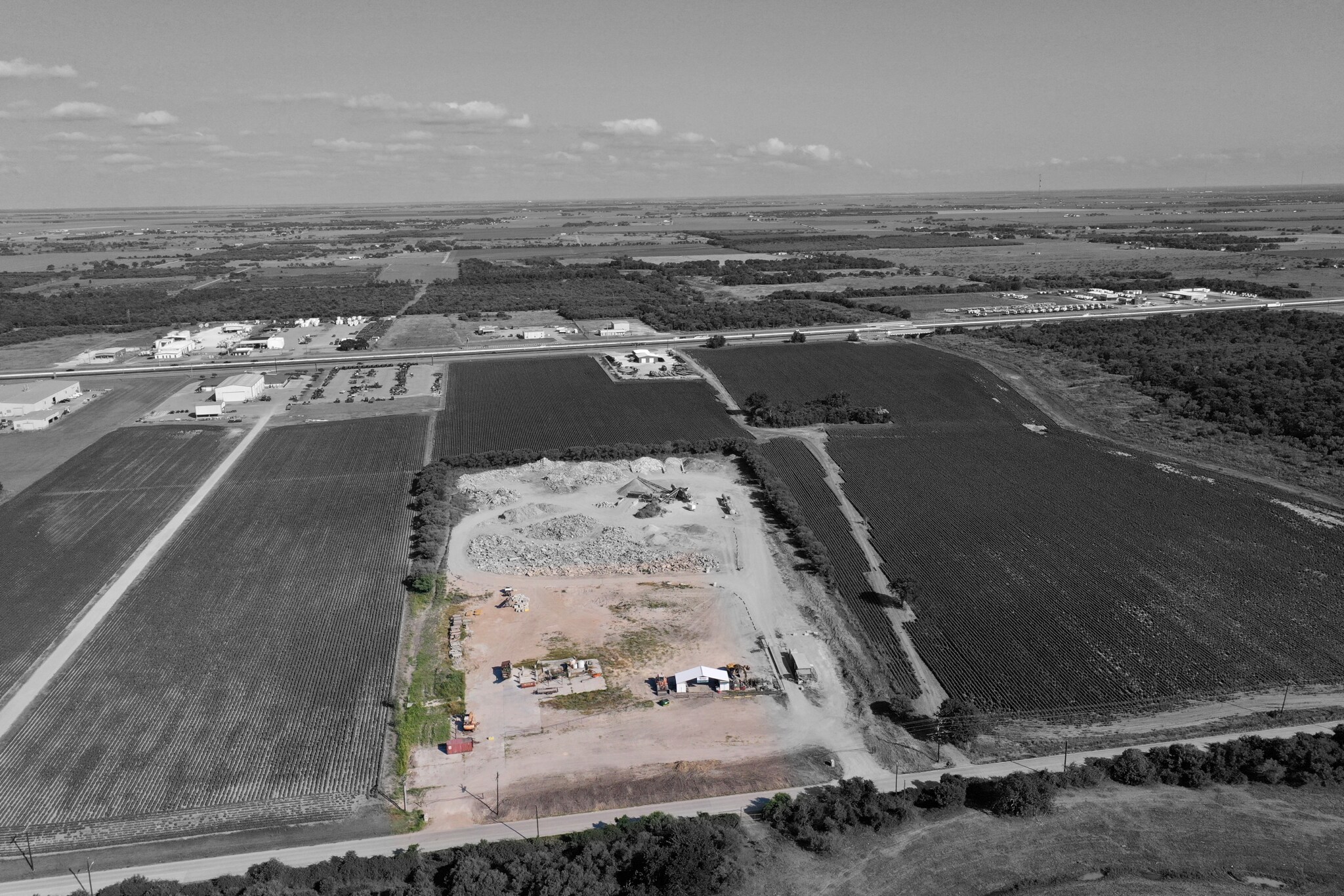 00 Lone tree, Victoria, TX for sale Primary Photo- Image 1 of 1
