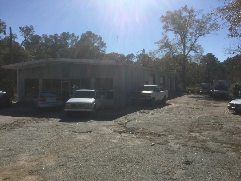 6577 Highway 42, Rex, GA 30273