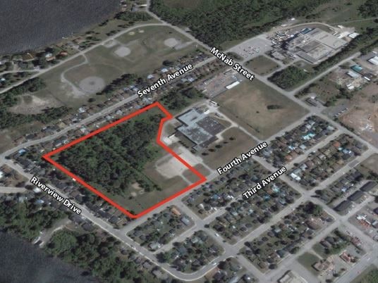 124 Fourth Ave, Arnprior, ON for sale - Aerial - Image 1 of 1