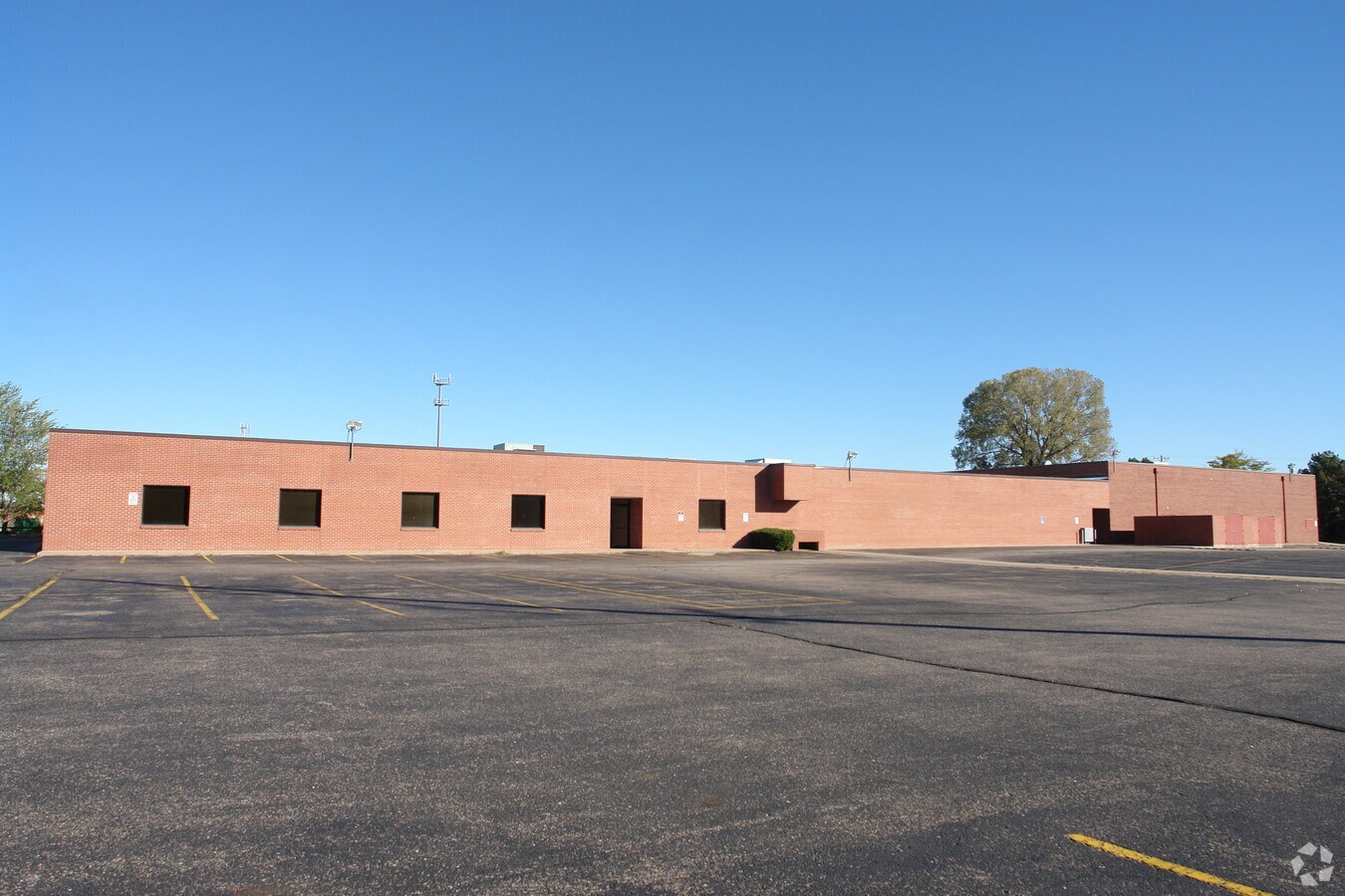 2946 S Hydraulic St, Wichita, KS 67216