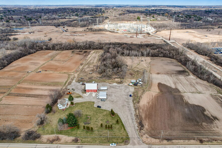 21040 W Lincoln Ave, New Berlin, WI for sale - Aerial - Image 2 of 4