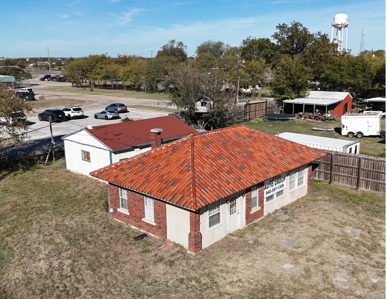 201 N Stemmons St, Sanger, TX for sale - Building Photo - Image 3 of 3