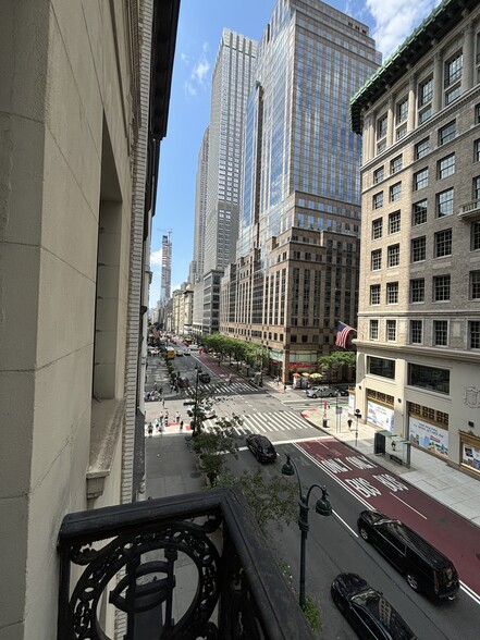 433 Fifth Ave, New York, NY for lease - Building Photo - Image 3 of 14