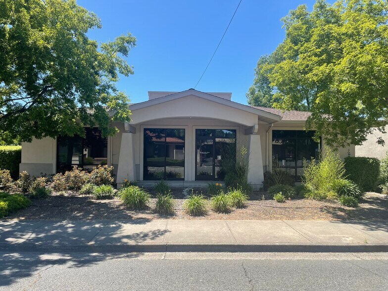 2911 Cleveland Ave, Santa Rosa, CA for lease - Building Photo - Image 1 of 12