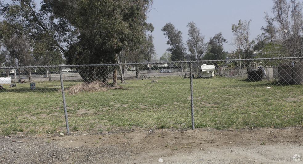 14510 Ceres Ave, Fontana, CA for sale - Primary Photo - Image 1 of 1