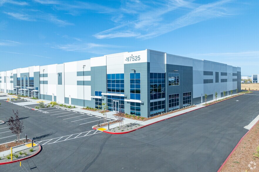 7525 Lone Tree Rd, Sacramento, CA for sale - Primary Photo - Image 1 of 1