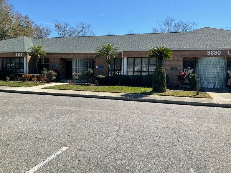 3830 Tampa Rd, Palm Harbor, FL for sale - Building Photo - Image 2 of 30