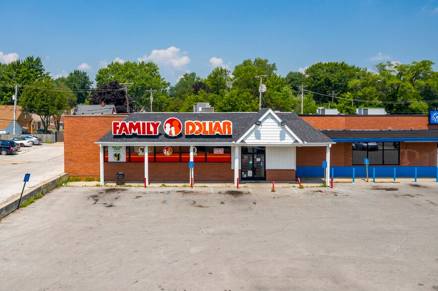 2936-2944 W Sylvania Ave, Toledo, OH for lease - Building Photo - Image 3 of 8