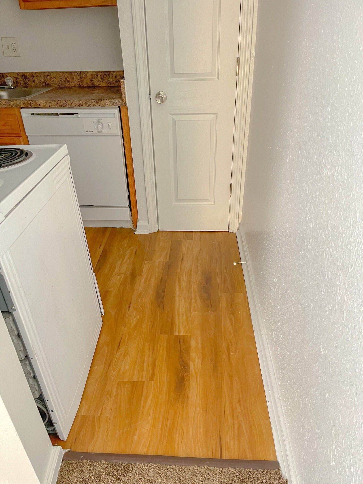 and Raintree Apartments Memphis, TN for Sale