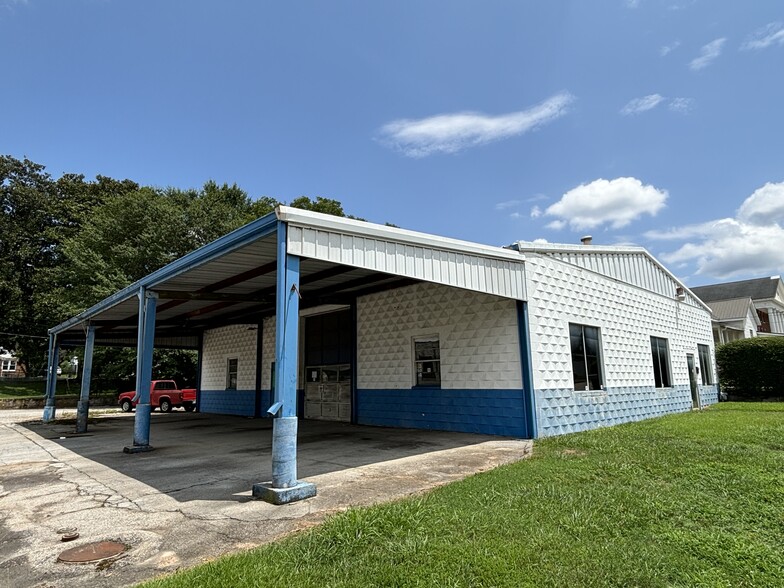 755 Main St SW, Gainesville, GA for lease - Building Photo - Image 1 of 5